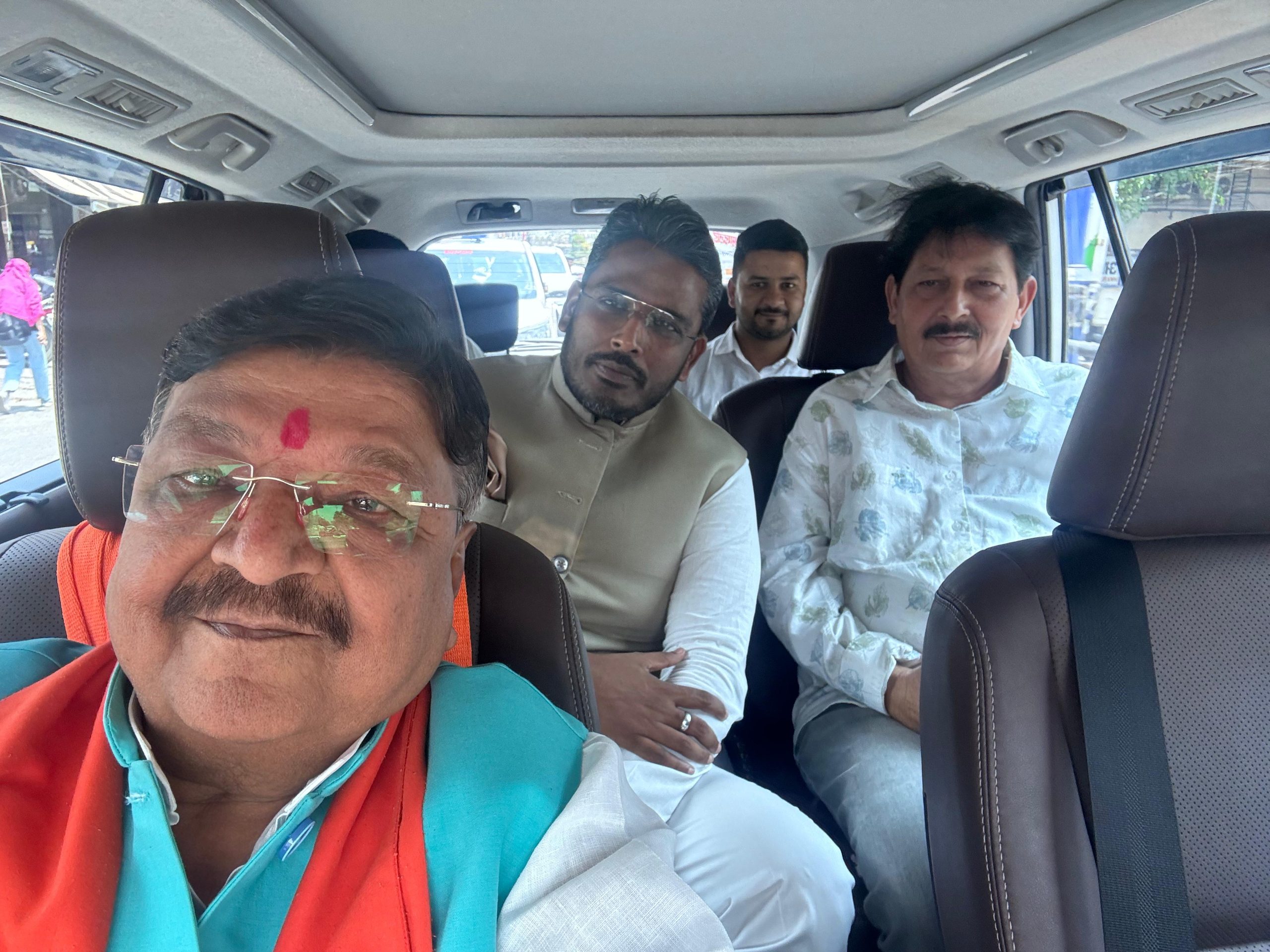 There was a 'game' with Congress on Indore seat of Madhya Pradesh, the candidate withdrew his nomination.