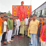 नारायण साकार हरि के पीछे पागल हैं भक्त, इसलिए हाथरस हादसे में ‘सूरजपाल’ को मिल रहा सियासी संरक्षण